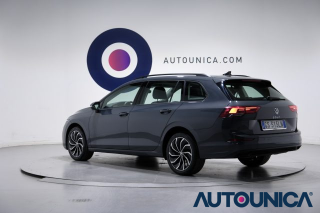 VOLKSWAGEN Golf Variant usata, con USB