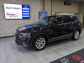 VOLKSWAGEN Tiguan usata, con Autoradio