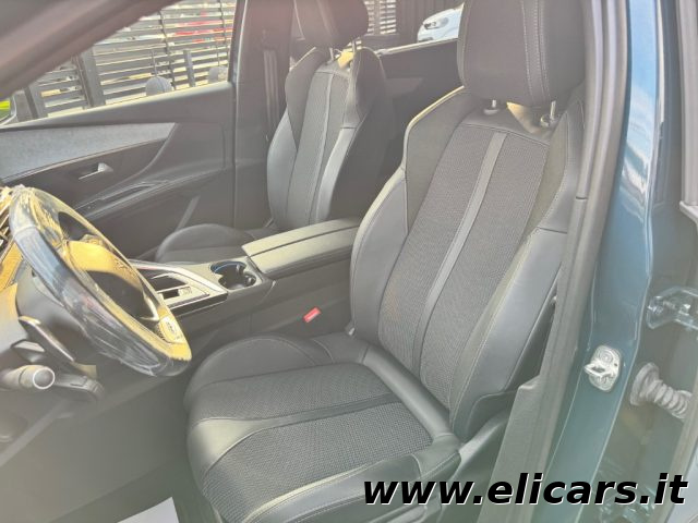 PEUGEOT 5008 usata, con Autoradio digitale