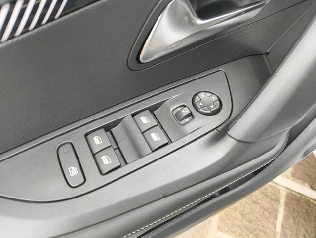 PEUGEOT 2008 usata, con ESP
