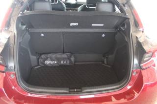 TOYOTA Yaris usata, con Servosterzo