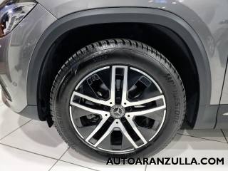 MERCEDES-BENZ GLA 200 usata, con Leve al volante