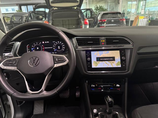 VOLKSWAGEN Tiguan usata, con Autoradio