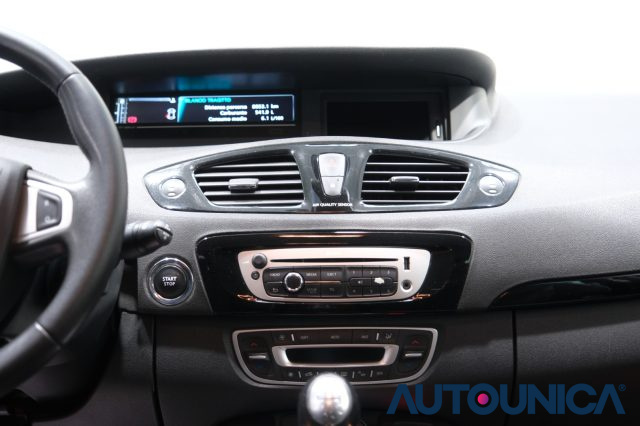 RENAULT Scenic usata 37