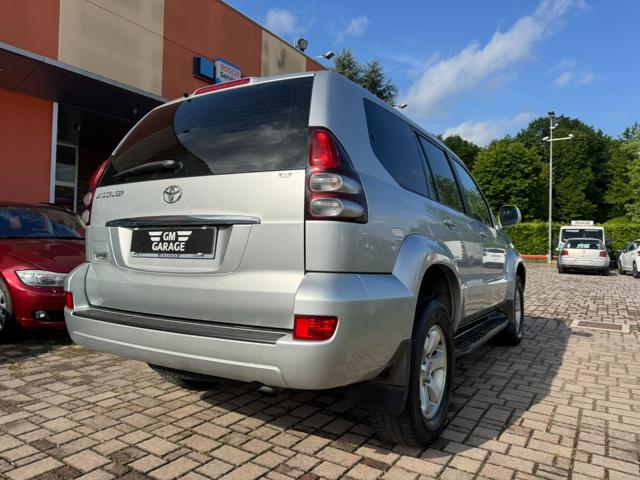 TOYOTA Land Cruiser usata, con Boardcomputer