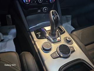 ALFA ROMEO Stelvio usata, con Controllo automatico clima