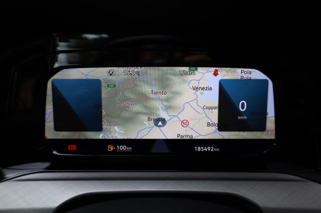 VOLKSWAGEN Golf usata, con Specchietti laterali elettrici