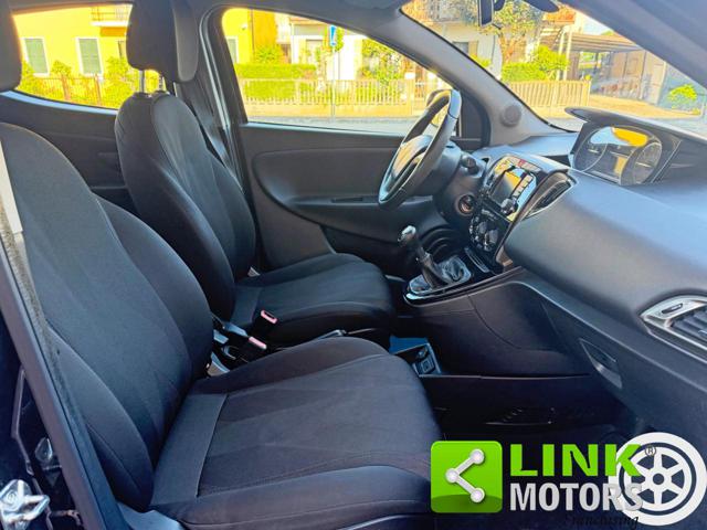 LANCIA Ypsilon usata, con ESP