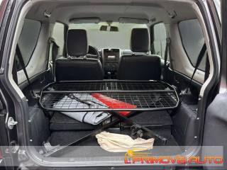 SUZUKI Jimny usata, con Servosterzo