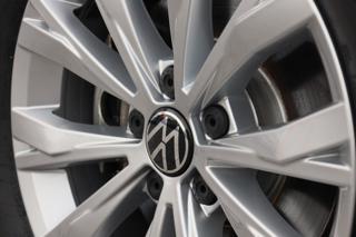 VOLKSWAGEN Tiguan usata, con Airbag testa