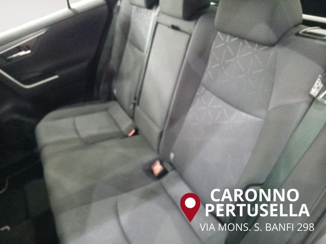 TOYOTA RAV 4 MY23 usata, con Park Distance Control