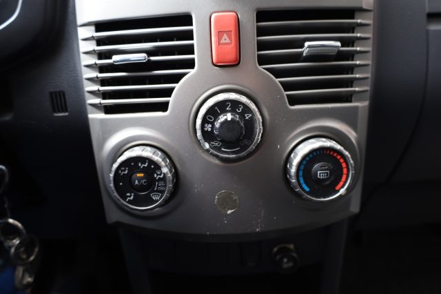 DAIHATSU Terios usata 30