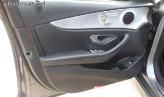 MERCEDES-BENZ E 300 usata, con USB