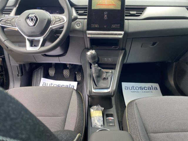 RENAULT Captur usata, con Touch screen