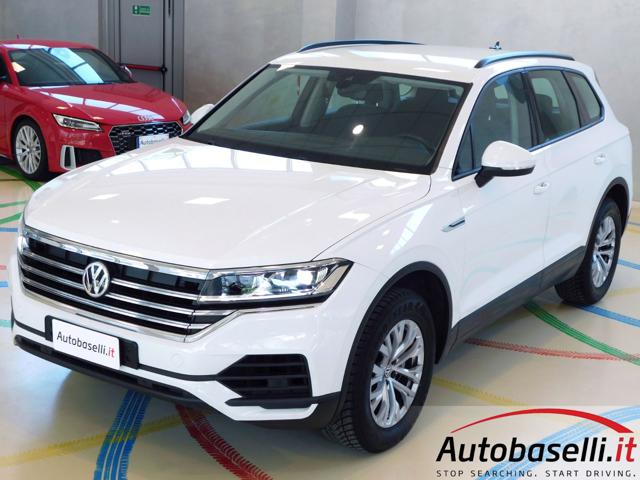 VOLKSWAGEN Touareg usata, con Isofix