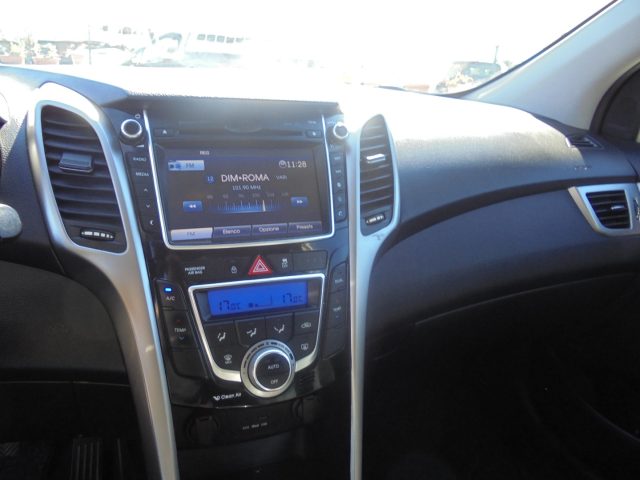 HYUNDAI i30 usata 28