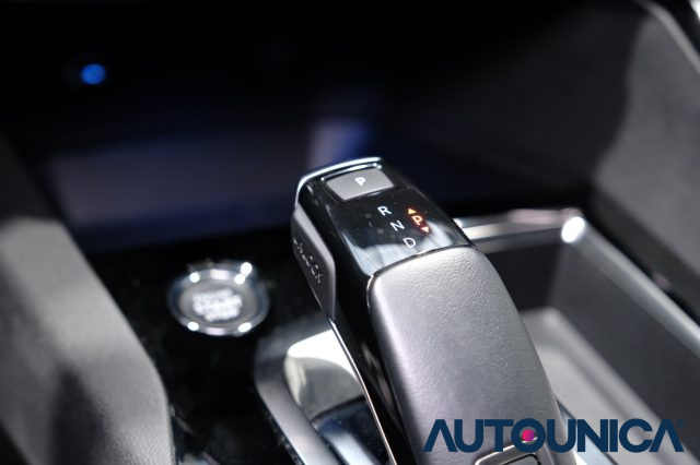 PEUGEOT 5008 usata, con Volante multifunzione