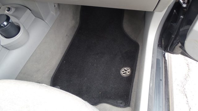 VOLKSWAGEN New Beetle usata 76