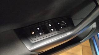 VOLKSWAGEN T-Roc usata, con Autoradio digitale