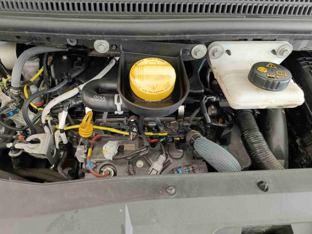 RENAULT Grand Scenic usata, con Sensori di parcheggio posteriori