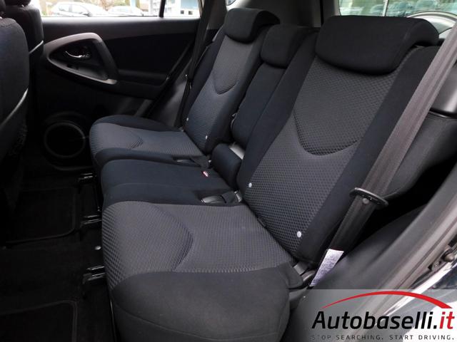 TOYOTA RAV 4 usata, con Airbag Passeggero