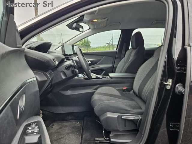 PEUGEOT 3008 usata, con Fendinebbia
