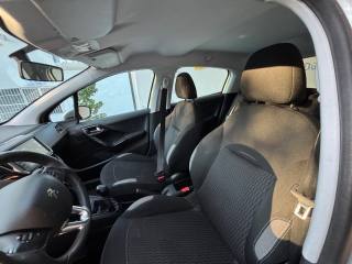 PEUGEOT 208 usata, con Specchietti laterali elettrici