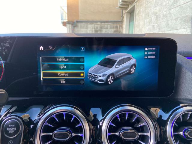 MERCEDES-BENZ GLA 220 usata, con Luci diurne