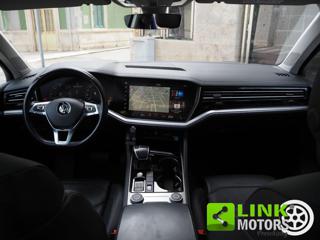 VOLKSWAGEN Touareg usata, con Trazione integrale