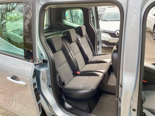 RENAULT Kangoo usata, con Servosterzo