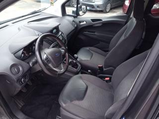 FORD Tourneo Courier usata, con Alzacristalli elettrici