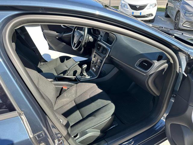 VOLVO V40 usata, con Airbag testa