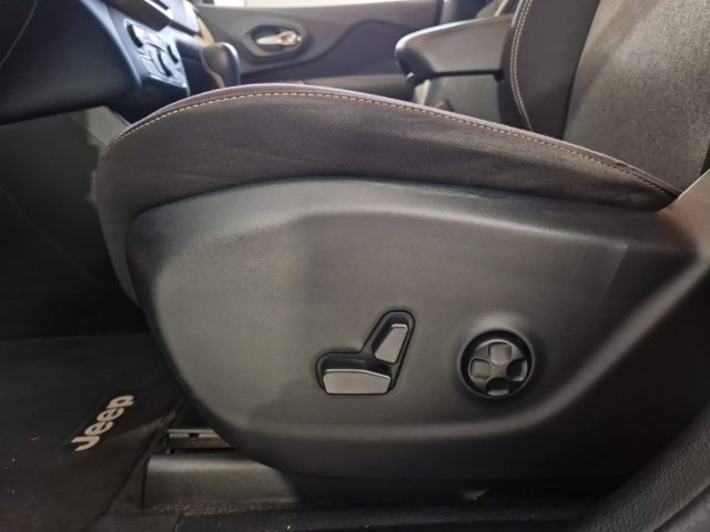 JEEP Cherokee usata, con MP3