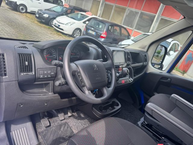PEUGEOT Boxer usata, con Servosterzo