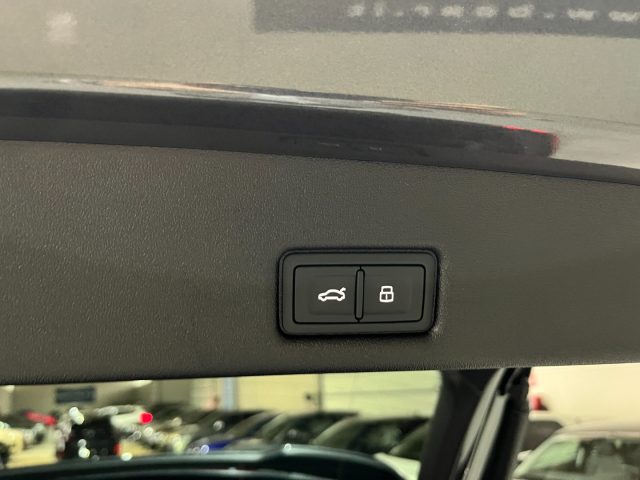AUDI Q5 usata, con Sedile posteriore sdoppiato