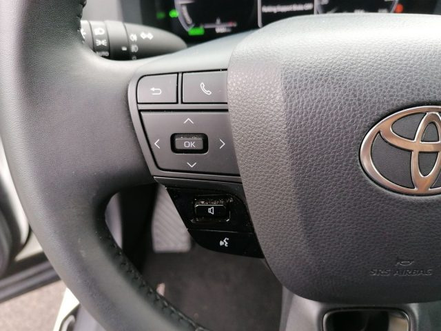 TOYOTA C-HR usata, con Telecamera per parcheggio assistito