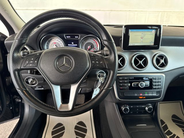 MERCEDES-BENZ GLA 200 usata, con Telecamera per parcheggio assistito