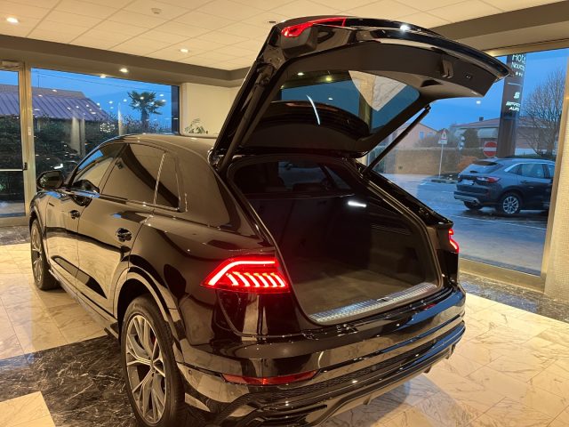 AUDI Q8 usata, con Sistema di navigazione