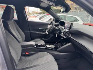 PEUGEOT 2008 usata, con Controllo automatico clima