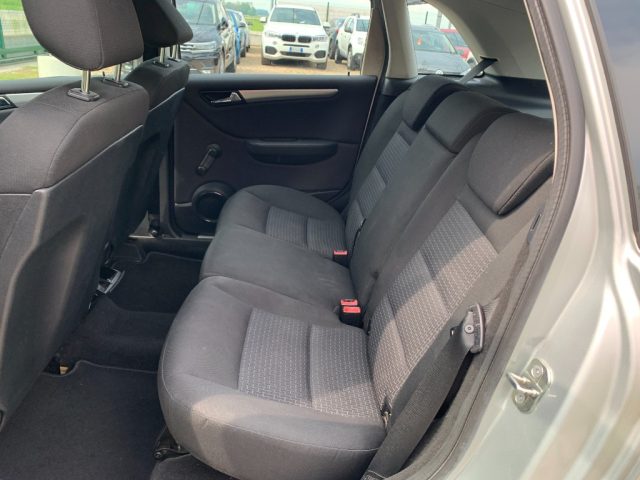 MERCEDES-BENZ B 160 usata, con Climatizzatore