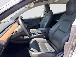 TESLA Model 3 usata 9