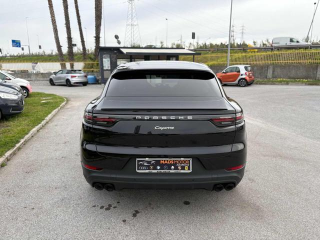 PORSCHE Cayenne usata, con Autoradio