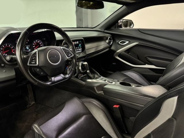 CHEVROLET Camaro usata, con Autoradio