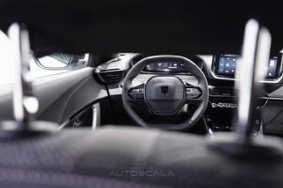 PEUGEOT 2008 usata, con Airbag testa