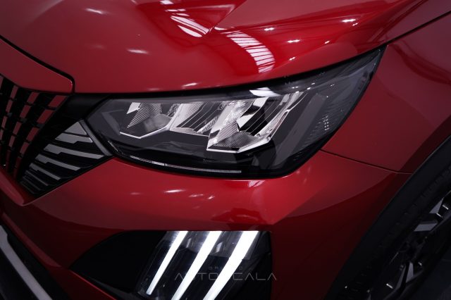 PEUGEOT 2008 usata, con Sensori di parcheggio posteriori
