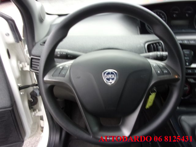 LANCIA Ypsilon usata 12