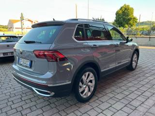 VOLKSWAGEN Tiguan usata, con Airbag laterali