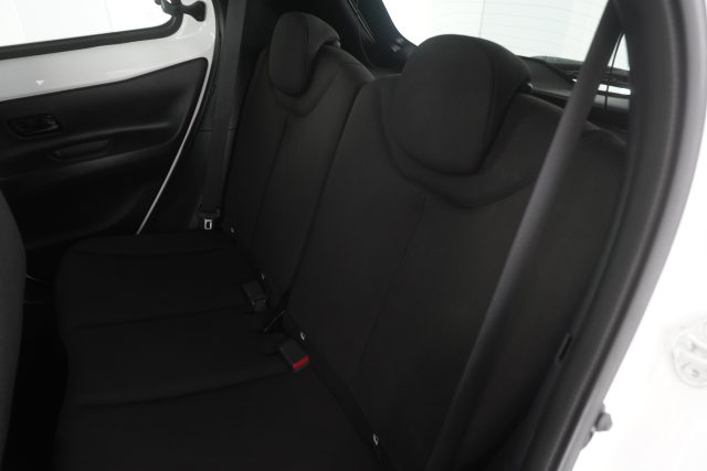 TOYOTA Aygo X usata 3