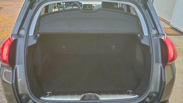 PEUGEOT 2008 usata, con Climatizzatore