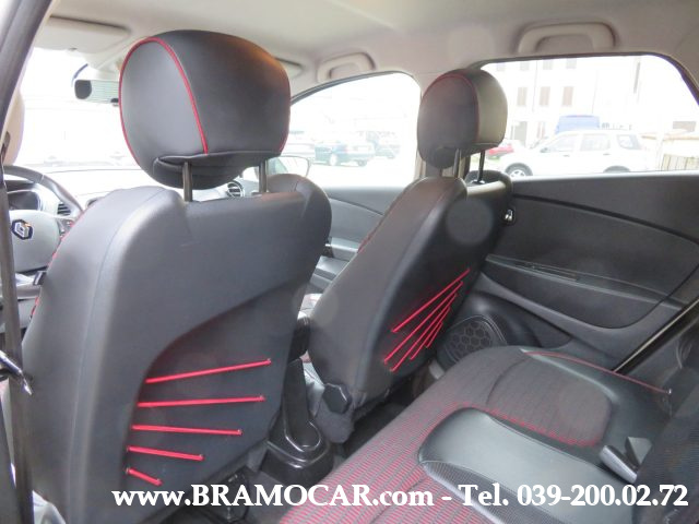 RENAULT Captur usata, con USB